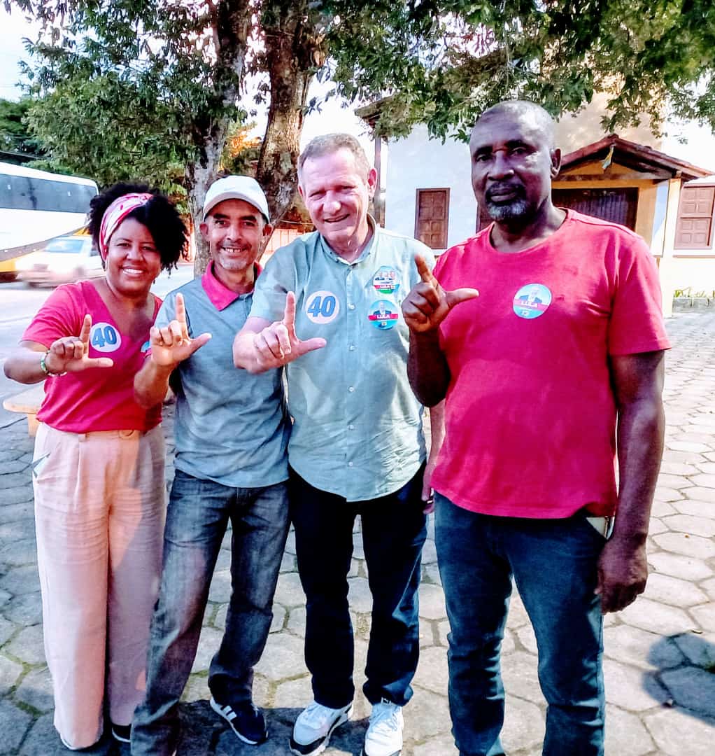 Jaqueline Rocha, deputada Federal , Oliveira Neto, liderança local, João Cozer deputado Estadual e Pedrão Presidente Municipal do PT, em Conceição da Barra