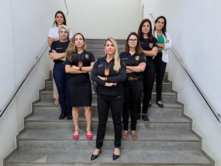 FOTO FEMININA